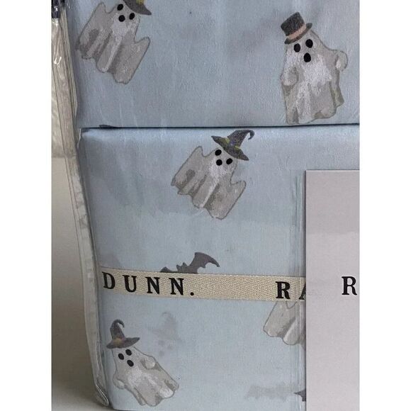 4 Pc Rae Dunn Halloween QUEEN Sheet Set Halloween Ghosts With Hats Boo Bats Blue - Picture 3 of 12